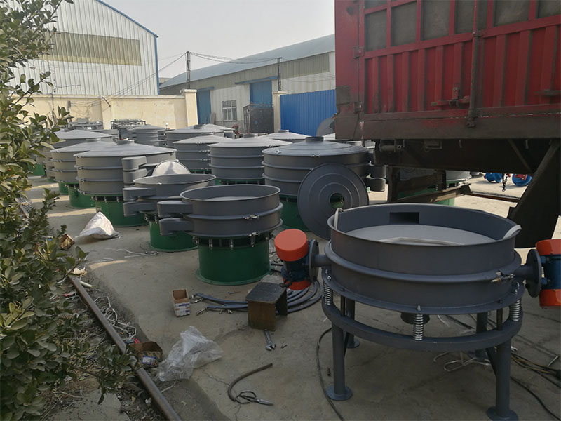 江蘇張老板再次訂購(gòu)振動(dòng)篩